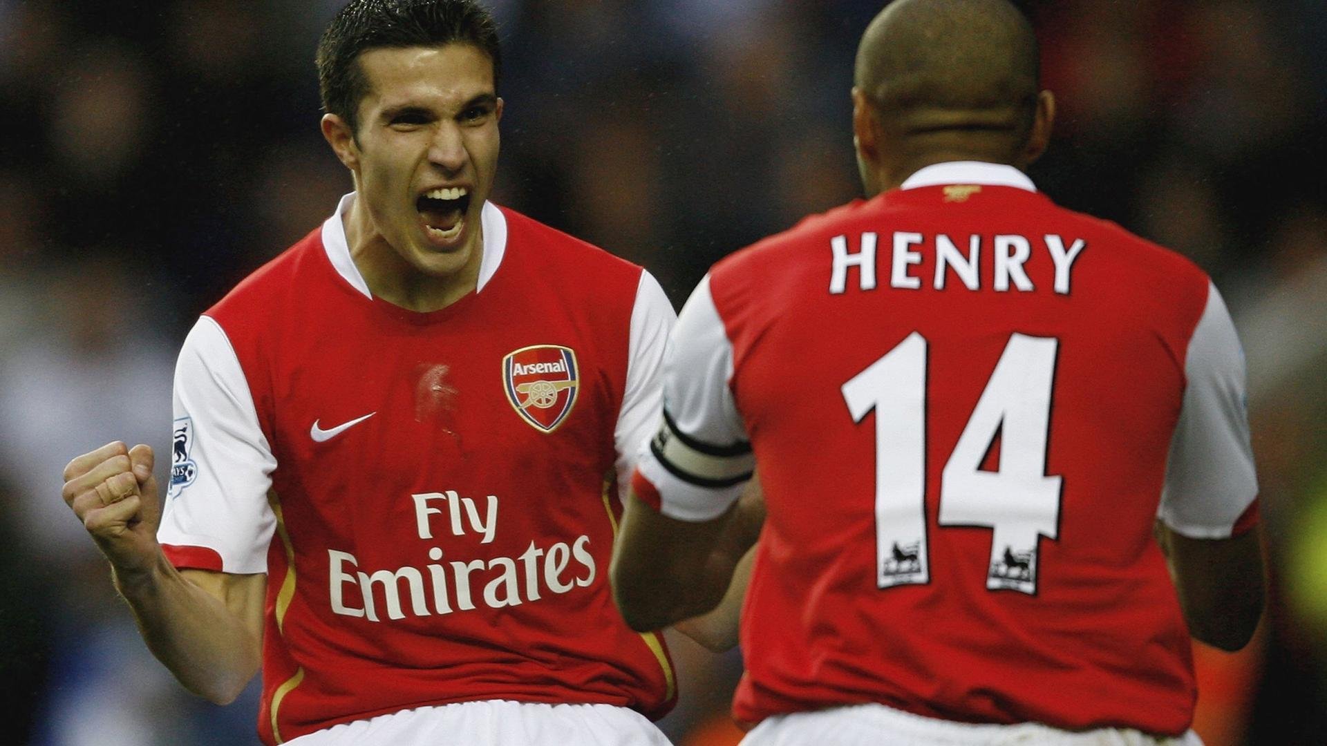 中国足球的球员职业发展路径，中国足球职业化以来