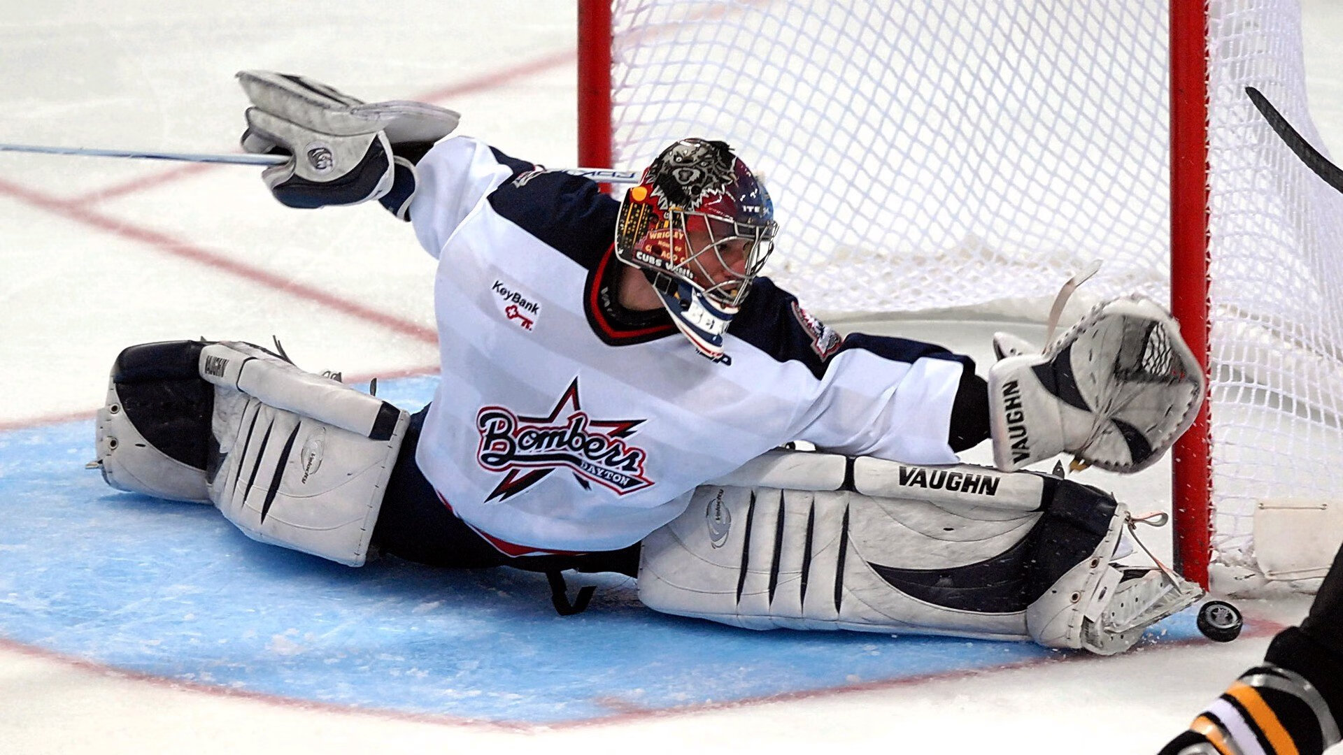 开云全站-决赛表现回顾：贾瓦迪全力以赴，贾维斯·瓦纳多